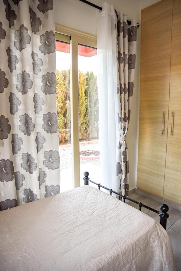 Apartament Beautiful Near The Sea And A Large Private Garden Pafos