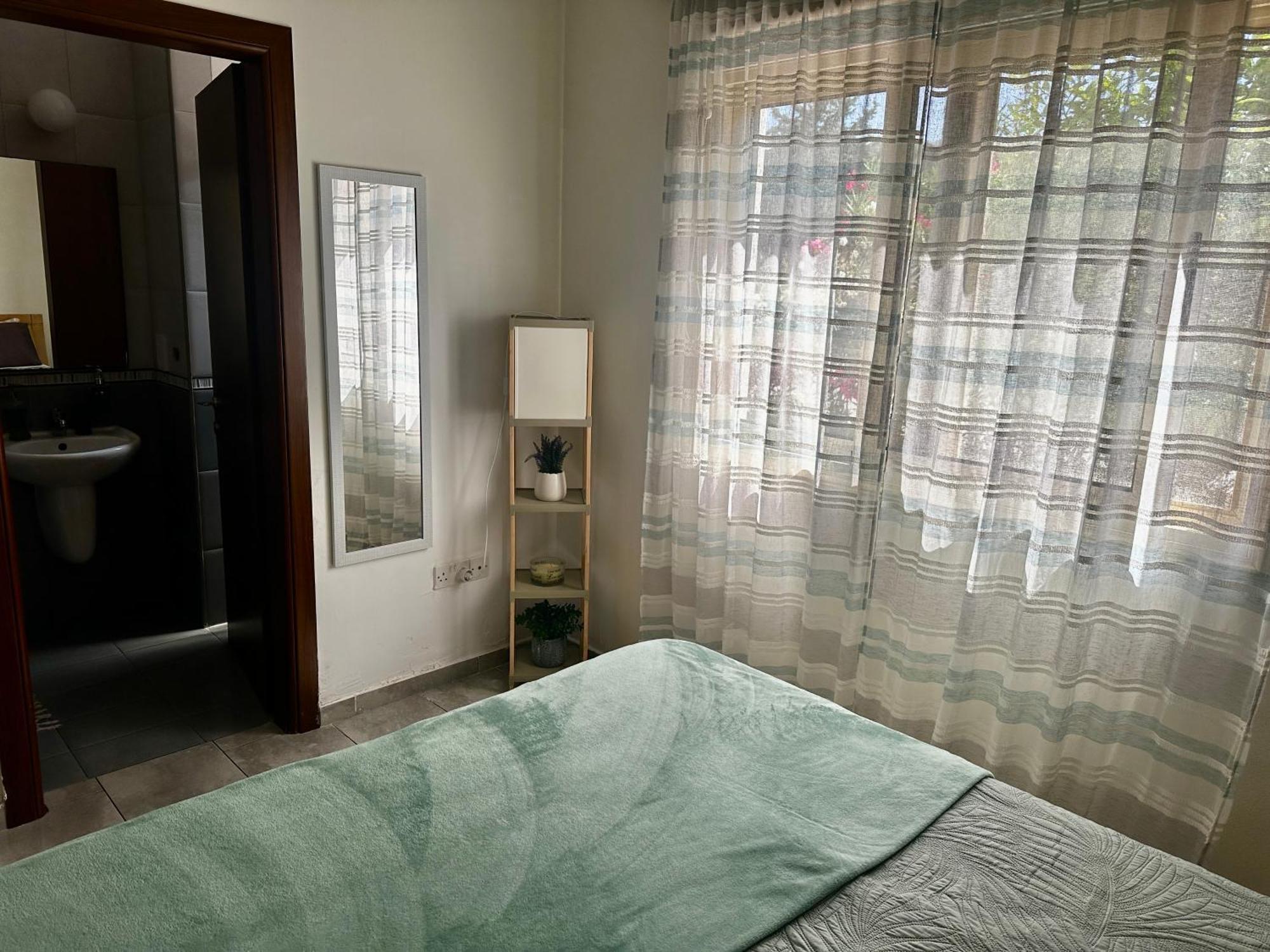Apartament Beautiful Near The Sea And A Large Private Garden Pafos